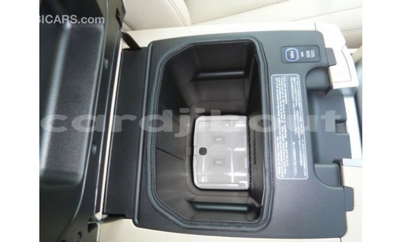 Acheter Import Voiture Toyota Land Cruiser Noir à Import - Dubai, Ali Sabieh Region Acheter Import Voiture Toyota Land Cruiser Noir à Import - Dubai, Ali Sabieh Region