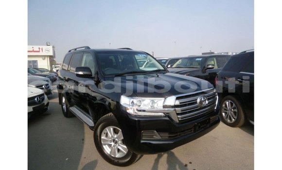 Acheter Import Voiture Toyota Land Cruiser Noir à Import - Dubai, Ali Sabieh Region Acheter Import Voiture Toyota Land Cruiser Noir à Import - Dubai, Ali Sabieh Region