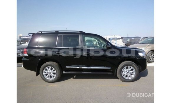 Acheter Import Voiture Toyota Land Cruiser Noir à Import - Dubai, Ali Sabieh Region Acheter Import Voiture Toyota Land Cruiser Noir à Import - Dubai, Ali Sabieh Region