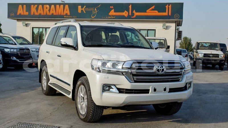 Big with watermark toyota land cruiser ali sabieh region import dubai 2548