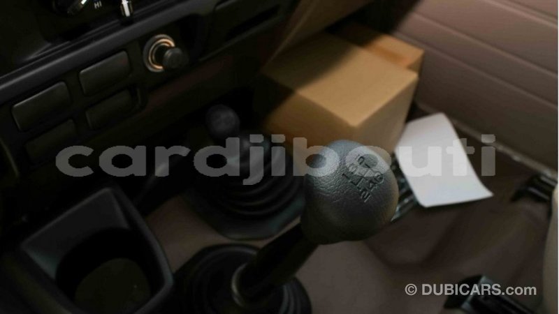 Big with watermark toyota land cruiser ali sabieh region import dubai 2549