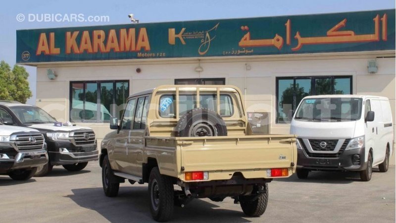 Big with watermark toyota land cruiser ali sabieh region import dubai 2549