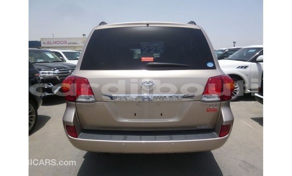 Acheter Import Voiture Toyota Land Cruiser Autre à Import - Dubai, Ali Sabieh Region Acheter Import Voiture Toyota Land Cruiser Autre à Import - Dubai, Ali Sabieh Region