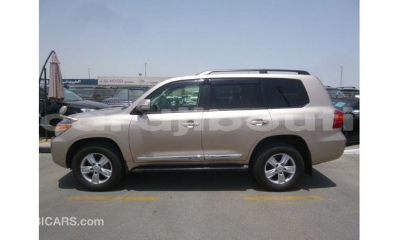 Acheter Import Voiture Toyota Land Cruiser Autre à Import - Dubai, Ali Sabieh Region Acheter Import Voiture Toyota Land Cruiser Autre à Import - Dubai, Ali Sabieh Region