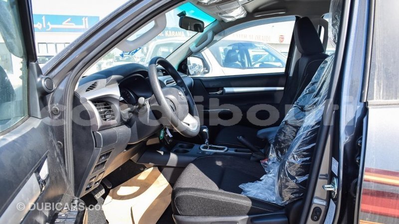 Big with watermark toyota hilux ali sabieh region import dubai 2558