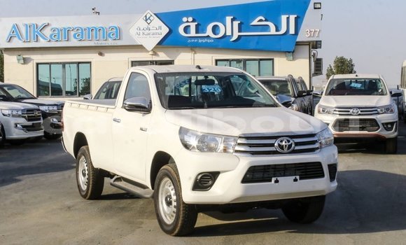 Acheter Import Voiture Toyota Hilux Blanc à Import - Dubai, Ali Sabieh Region Acheter Import Voiture Toyota Hilux Blanc à Import - Dubai, Ali Sabieh Region