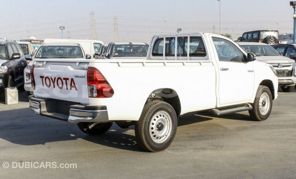 Acheter Import Voiture Toyota Hilux Blanc à Import - Dubai, Ali Sabieh Region Acheter Import Voiture Toyota Hilux Blanc à Import - Dubai, Ali Sabieh Region
