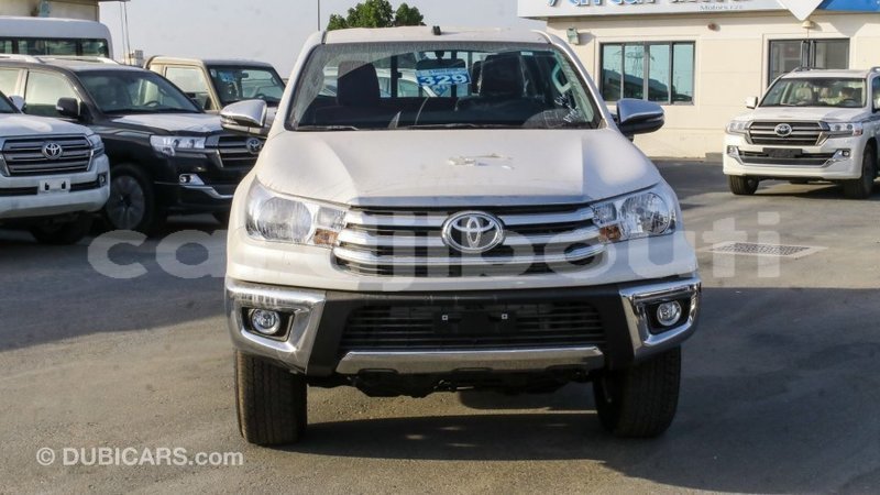 Big with watermark toyota hilux ali sabieh region import dubai 2563