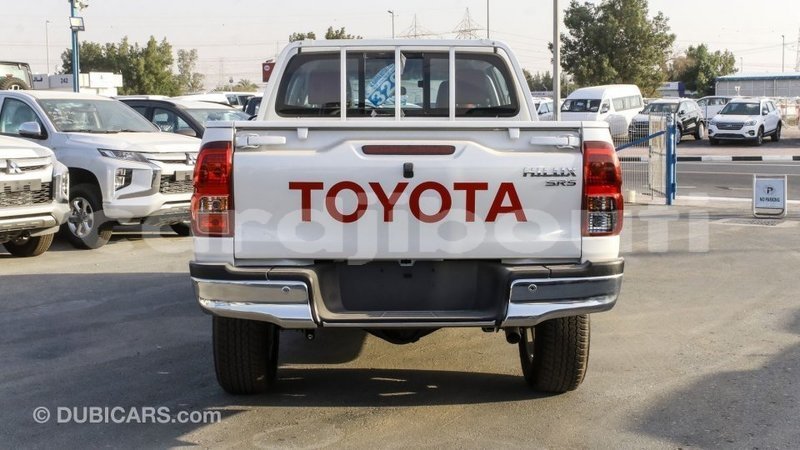 Big with watermark toyota hilux ali sabieh region import dubai 2563