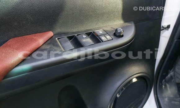 Buy Import Toyota Hilux White Car in Import - Dubai in Ali Sabieh Region Buy Import Toyota Hilux White Car in Import - Dubai in Ali Sabieh Region