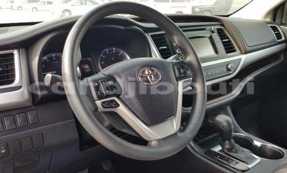 Buy Import Toyota Highlander Brown Car in Import - Dubai in Ali Sabieh Region Buy Import Toyota Highlander Brown Car in Import - Dubai in Ali Sabieh Region