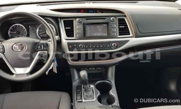 Buy Import Toyota Highlander Brown Car in Import - Dubai in Ali Sabieh Region Buy Import Toyota Highlander Brown Car in Import - Dubai in Ali Sabieh Region