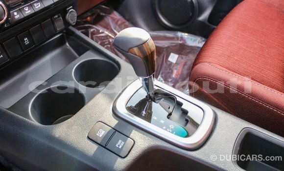 Acheter Import Voiture Toyota Hilux Blanc à Import - Dubai, Ali Sabieh Region Acheter Import Voiture Toyota Hilux Blanc à Import - Dubai, Ali Sabieh Region