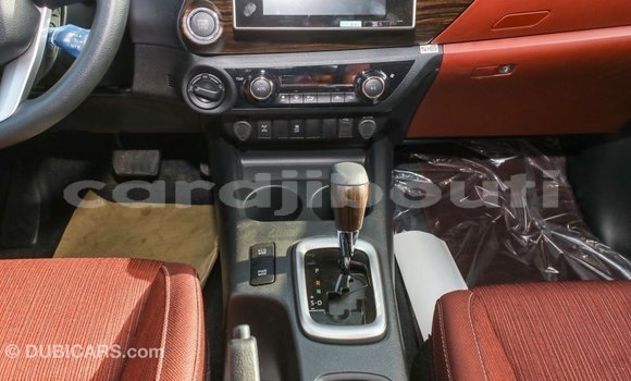 Acheter Import Voiture Toyota Hilux Blanc à Import - Dubai, Ali Sabieh Region Acheter Import Voiture Toyota Hilux Blanc à Import - Dubai, Ali Sabieh Region