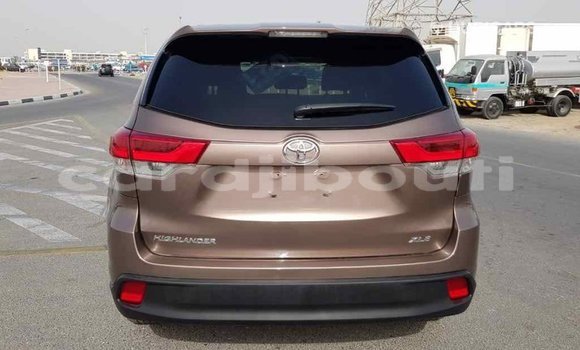 Buy Import Toyota Highlander Brown Car in Import - Dubai in Ali Sabieh Region Buy Import Toyota Highlander Brown Car in Import - Dubai in Ali Sabieh Region