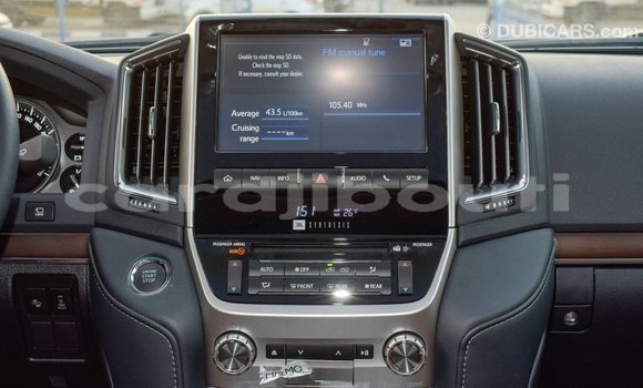 Acheter Import Voiture Toyota Land Cruiser Noir à Import - Dubai, Ali Sabieh Region Acheter Import Voiture Toyota Land Cruiser Noir à Import - Dubai, Ali Sabieh Region