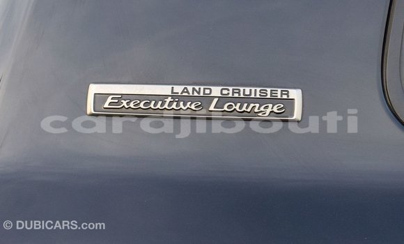 Acheter Import Voiture Toyota Land Cruiser Noir à Import - Dubai, Ali Sabieh Region Acheter Import Voiture Toyota Land Cruiser Noir à Import - Dubai, Ali Sabieh Region