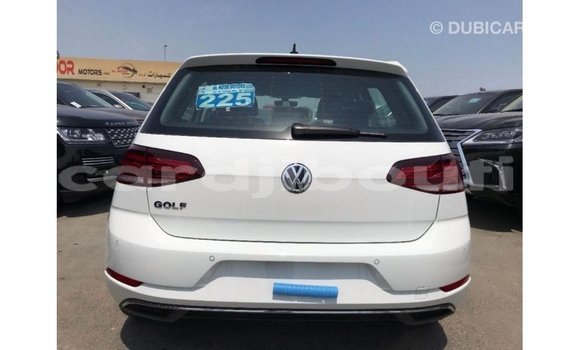 Acheter Import Voiture Volkswagen Golf Blanc à Import - Dubai, Ali Sabieh Region Acheter Import Voiture Volkswagen Golf Blanc à Import - Dubai, Ali Sabieh Region
