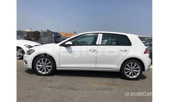 Acheter Import Voiture Volkswagen Golf Blanc à Import - Dubai, Ali Sabieh Region Acheter Import Voiture Volkswagen Golf Blanc à Import - Dubai, Ali Sabieh Region