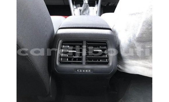 Acheter Import Voiture Volkswagen Golf Blanc à Import - Dubai, Ali Sabieh Region Acheter Import Voiture Volkswagen Golf Blanc à Import - Dubai, Ali Sabieh Region