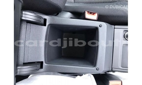 Acheter Import Voiture Volkswagen Golf Blanc à Import - Dubai, Ali Sabieh Region Acheter Import Voiture Volkswagen Golf Blanc à Import - Dubai, Ali Sabieh Region