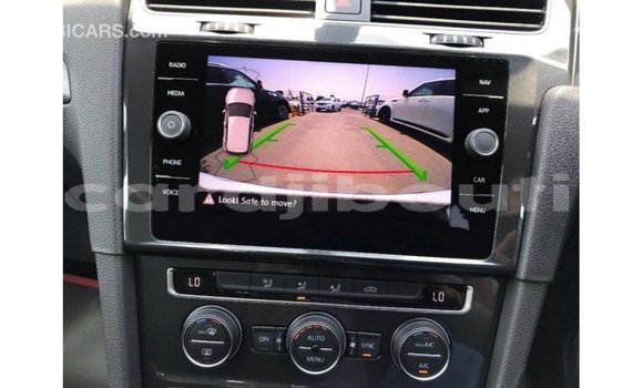 Acheter Import Voiture Volkswagen Golf Blanc à Import - Dubai, Ali Sabieh Region Acheter Import Voiture Volkswagen Golf Blanc à Import - Dubai, Ali Sabieh Region