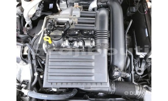 Acheter Import Voiture Volkswagen Golf Blanc à Import - Dubai, Ali Sabieh Region Acheter Import Voiture Volkswagen Golf Blanc à Import - Dubai, Ali Sabieh Region