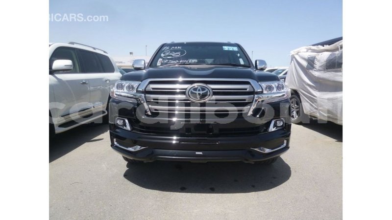 Big with watermark toyota land cruiser ali sabieh region import dubai 2580