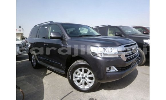 Acheter Import Voiture Toyota Land Cruiser Autre à Import - Dubai, Ali Sabieh Region Acheter Import Voiture Toyota Land Cruiser Autre à Import - Dubai, Ali Sabieh Region