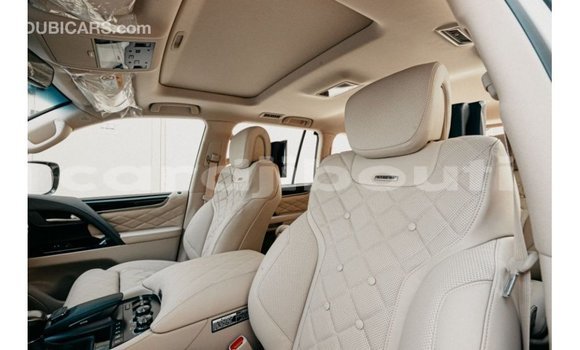 Acheter Import Voiture Lexus LX Blanc à Import - Dubai, Ali Sabieh Region Acheter Import Voiture Lexus LX Blanc à Import - Dubai, Ali Sabieh Region