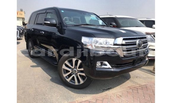 Acheter Import Voiture Toyota Land Cruiser Noir à Import - Dubai, Ali Sabieh Region Acheter Import Voiture Toyota Land Cruiser Noir à Import - Dubai, Ali Sabieh Region