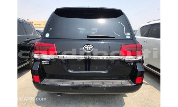 Acheter Import Voiture Toyota Land Cruiser Noir à Import - Dubai, Ali Sabieh Region Acheter Import Voiture Toyota Land Cruiser Noir à Import - Dubai, Ali Sabieh Region