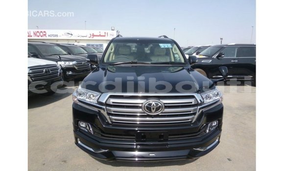 Acheter Import Voiture Toyota Land Cruiser Noir à Import - Dubai, Ali Sabieh Region Acheter Import Voiture Toyota Land Cruiser Noir à Import - Dubai, Ali Sabieh Region