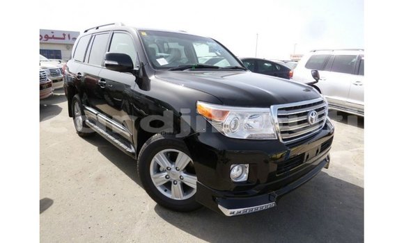 Acheter Import Voiture Toyota Land Cruiser Noir à Import - Dubai, Ali Sabieh Region Acheter Import Voiture Toyota Land Cruiser Noir à Import - Dubai, Ali Sabieh Region