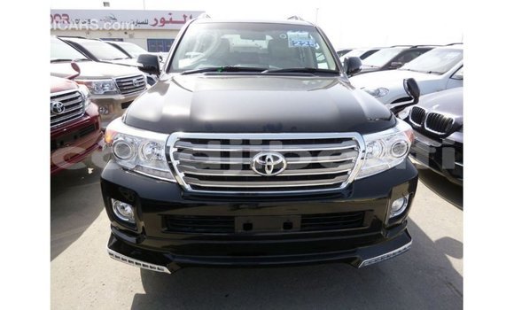 Acheter Import Voiture Toyota Land Cruiser Noir à Import - Dubai, Ali Sabieh Region Acheter Import Voiture Toyota Land Cruiser Noir à Import - Dubai, Ali Sabieh Region