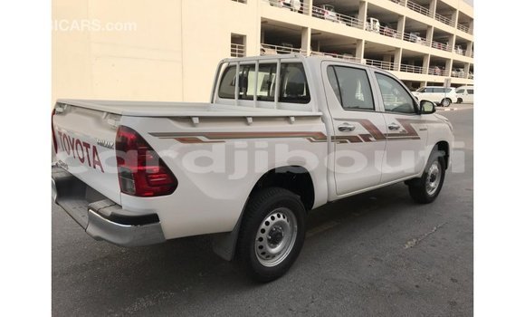 Buy Import Toyota Hilux White Car in Import - Dubai in Ali Sabieh Region Buy Import Toyota Hilux White Car in Import - Dubai in Ali Sabieh Region