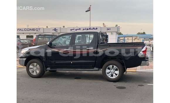Acheter Import Voiture Toyota Hilux Noir à Import - Dubai, Ali Sabieh Region Acheter Import Voiture Toyota Hilux Noir à Import - Dubai, Ali Sabieh Region