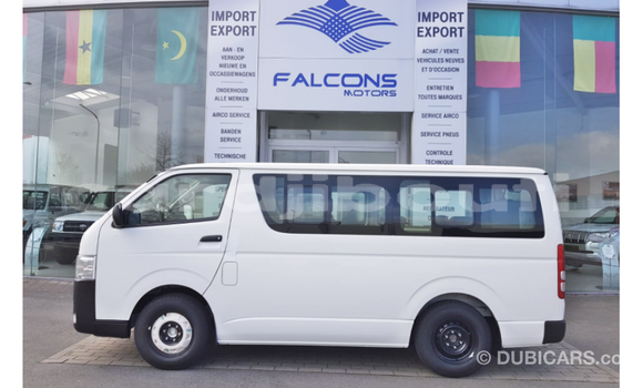Buy Import Toyota Hiace White Car in Import - Dubai in Ali Sabieh Region Buy Import Toyota Hiace White Car in Import - Dubai in Ali Sabieh Region