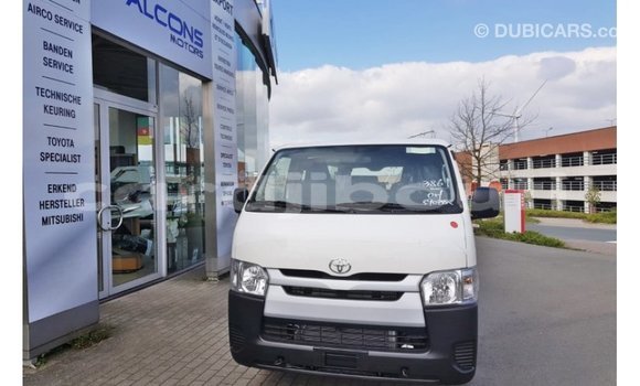 Buy Import Toyota Hiace White Car in Import - Dubai in Ali Sabieh Region Buy Import Toyota Hiace White Car in Import - Dubai in Ali Sabieh Region