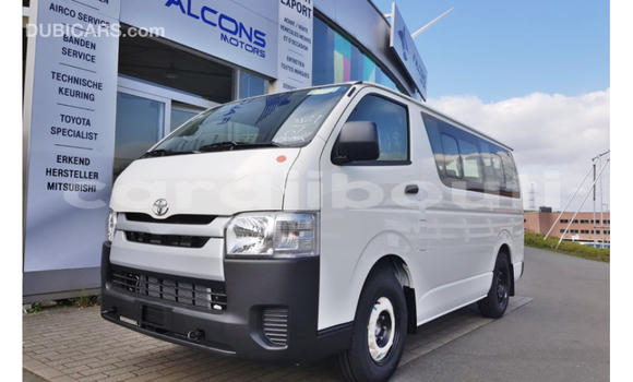 Buy Import Toyota Hiace White Car in Import - Dubai in Ali Sabieh Region Buy Import Toyota Hiace White Car in Import - Dubai in Ali Sabieh Region
