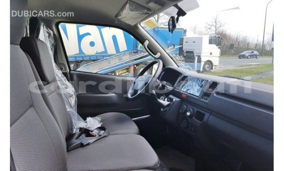 Buy Import Toyota Hiace White Car in Import - Dubai in Ali Sabieh Region Buy Import Toyota Hiace White Car in Import - Dubai in Ali Sabieh Region