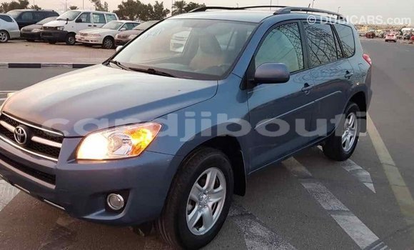 Buy Import Toyota RAV4 Blue Car in Import - Dubai in Ali Sabieh Region Buy Import Toyota RAV4 Blue Car in Import - Dubai in Ali Sabieh Region