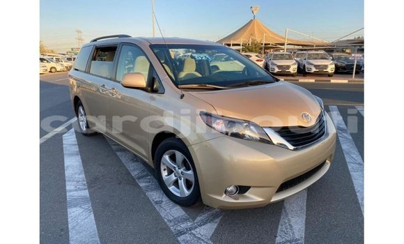 Buy Import Toyota Sienna Other Car in Import - Dubai in Ali Sabieh Region Buy Import Toyota Sienna Other Car in Import - Dubai in Ali Sabieh Region