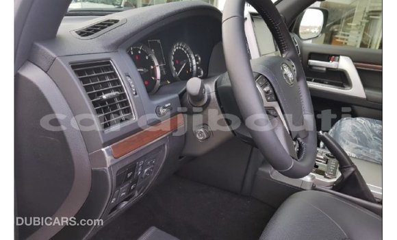 Buy Import Toyota Land Cruiser Black Car in Import - Dubai in Ali Sabieh Region Buy Import Toyota Land Cruiser Black Car in Import - Dubai in Ali Sabieh Region