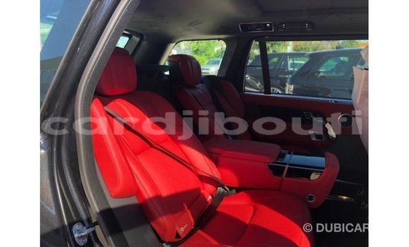 Acheter Import Voiture Land Rover Range Rover Noir à Import - Dubai, Ali Sabieh Region Acheter Import Voiture Land Rover Range Rover Noir à Import - Dubai, Ali Sabieh Region