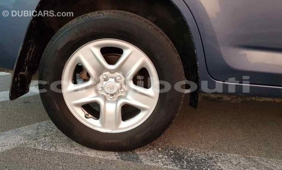 Buy Import Toyota RAV4 Blue Car in Import - Dubai in Ali Sabieh Region Buy Import Toyota RAV4 Blue Car in Import - Dubai in Ali Sabieh Region