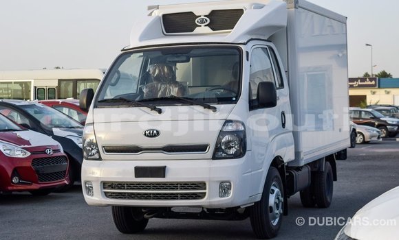 Buy Import Kia K3 White Car in Import - Dubai in Ali Sabieh Region Buy Import Kia K3 White Car in Import - Dubai in Ali Sabieh Region