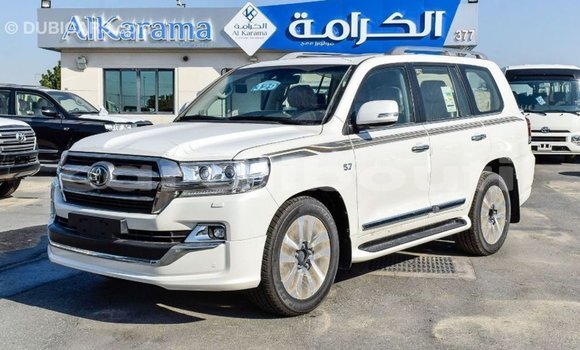 Acheter Import Voiture Toyota Land Cruiser Blanc à Import - Dubai, Ali Sabieh Region Acheter Import Voiture Toyota Land Cruiser Blanc à Import - Dubai, Ali Sabieh Region