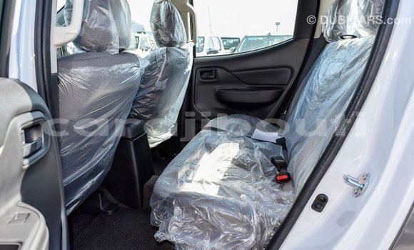 Buy Import Mitsubishi L200 White Car in Import - Dubai in Ali Sabieh Region Buy Import Mitsubishi L200 White Car in Import - Dubai in Ali Sabieh Region