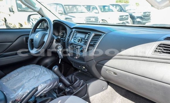 Buy Import Mitsubishi L200 White Car in Import - Dubai in Ali Sabieh Region Buy Import Mitsubishi L200 White Car in Import - Dubai in Ali Sabieh Region